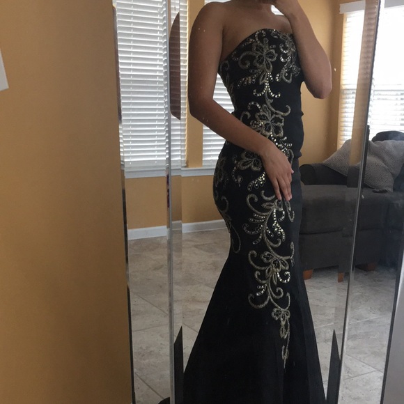 Prom Dress - Picture 2 of 3